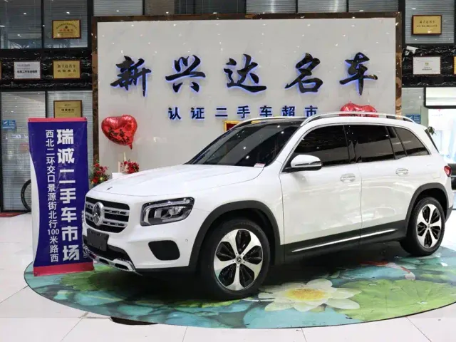 Фотография автомобиля — Mercedes-Benz GLB-Class