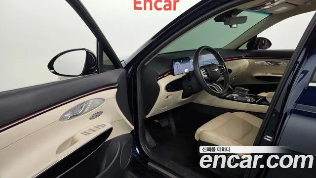 Genesis GV70 — Фото автомобиля 10