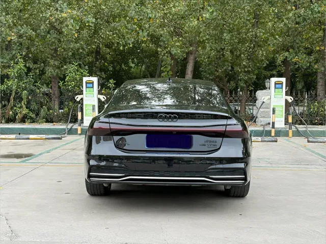 Audi A7L — Фото автомобиля 19