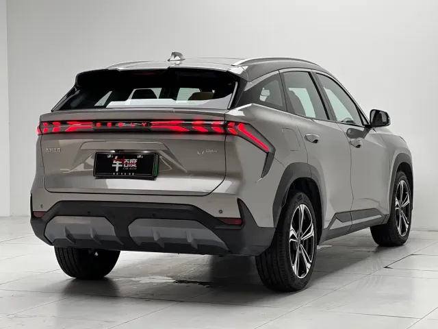 Geely Galaxy L7 — Фото автомобиля 4