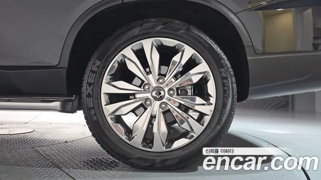 KG_Mobility_Ssangyong Rexton Rexton Arena Дизель 2.2 4WD — Фото автомобиля 18