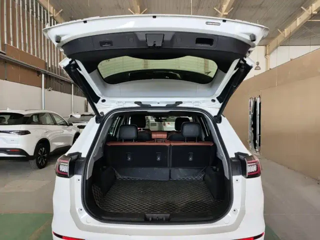 Chery Tiggo 8 PLUS Kunpeng e+ — Фото автомобиля 18
