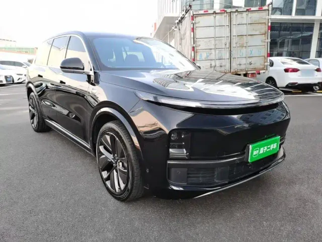 Li Auto L9 — Фото автомобиля 3