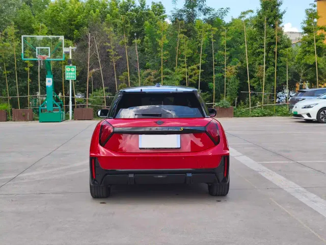 MINI Cooper — Фото автомобиля 5