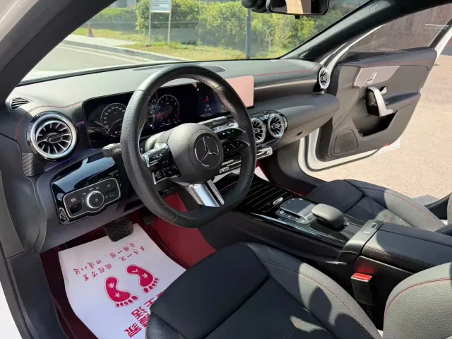 Mercedes-Benz A-Class — Фото автомобиля 6