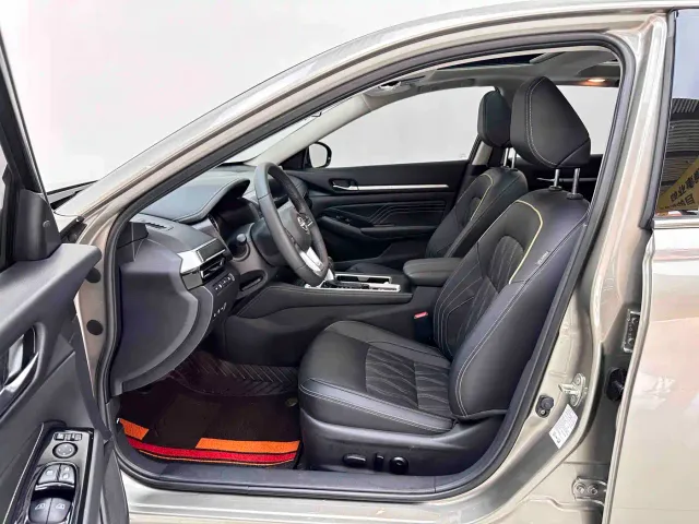 Nissan Teana — Фото автомобиля 7