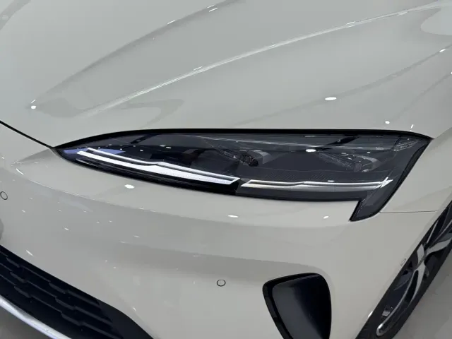 BYD Seal 07 DM-i — Фото автомобиля 3