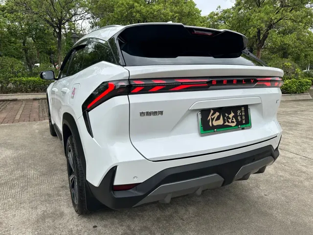 Geely Galaxy L7 — Фото автомобиля 17