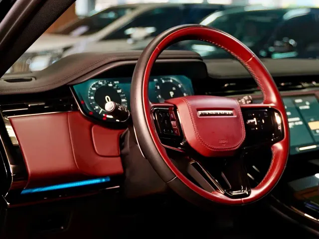 Land Rover Range Rover Sport — Фото автомобиля 9