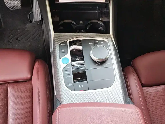 BMW i3 — Фото автомобиля 13