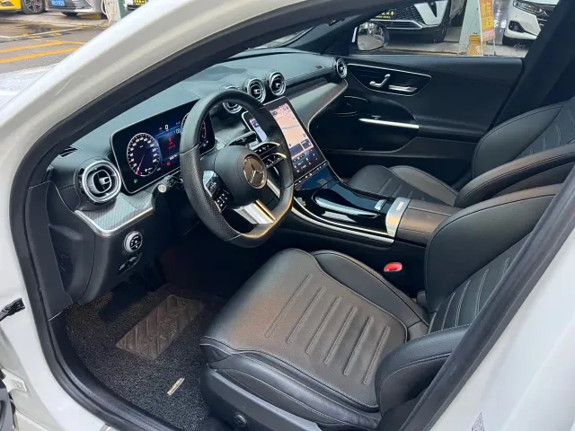 Mercedes-Benz C-Class — Фото автомобиля 4