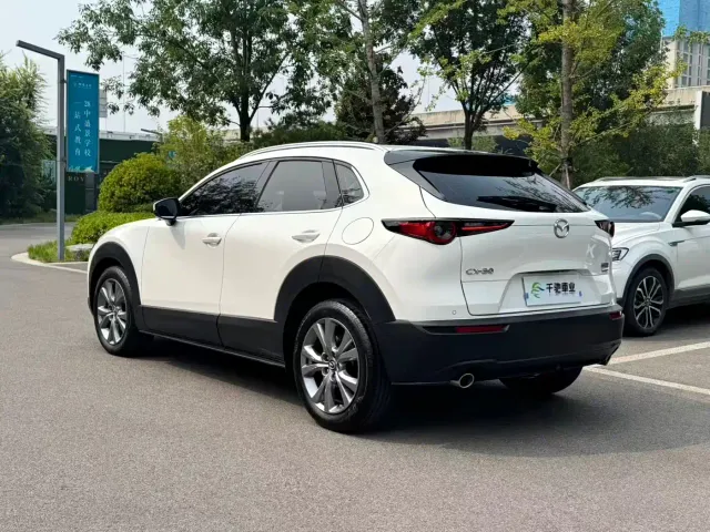 Mazda CX-30 — Фото автомобиля 15