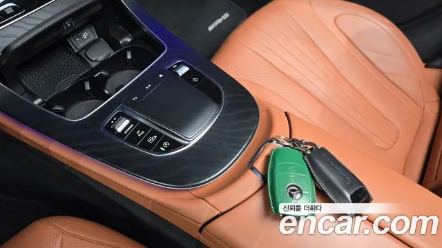 Mercedes-Benz CLS-Class — Фото автомобиля 27