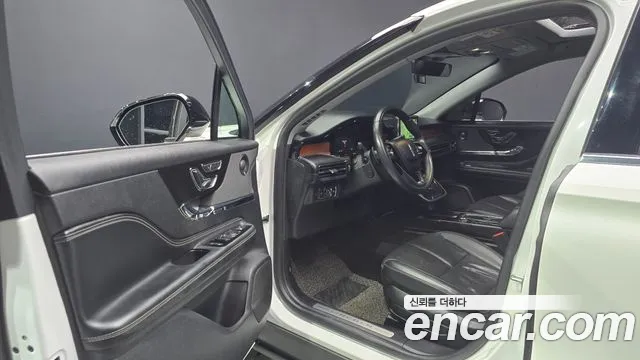 Lincoln Corsair Corsair 2.0 Reserve AWD — Фото автомобиля 10