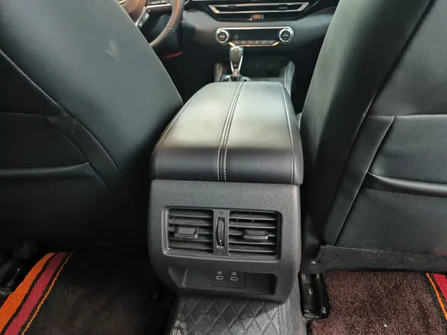 Nissan Teana — Фото автомобиля 13