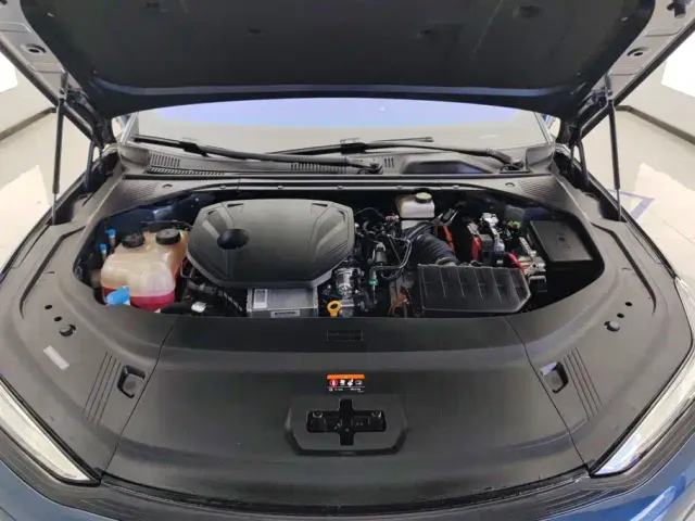Geely Galaxy Xingyao 8 — Фото автомобиля 10