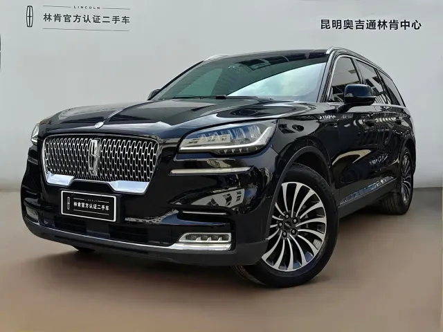 Фотография автомобиля — Lincoln Aviator