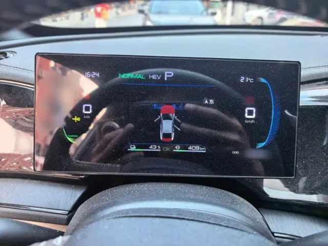 BYD Qin PLUS — Фото автомобиля 3