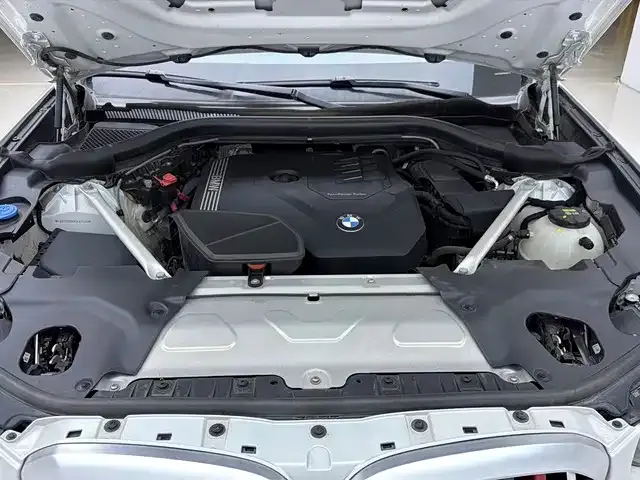 BMW X3 — Фото автомобиля 10