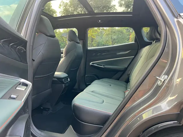 Geely Boyue — Фото автомобиля 15