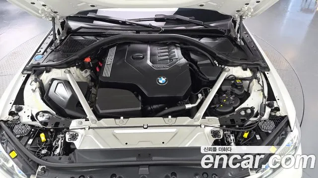BMW 4 Series G22 — Фото автомобиля 9