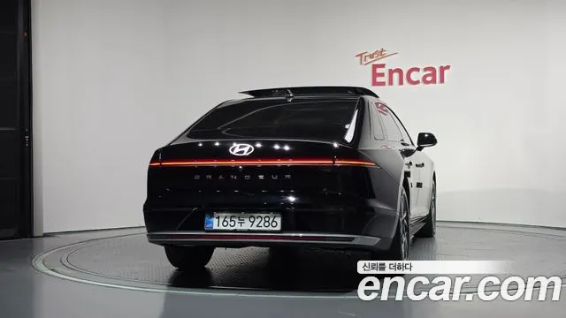 Hyundai Grandeur GN7 — Фото автомобиля 4