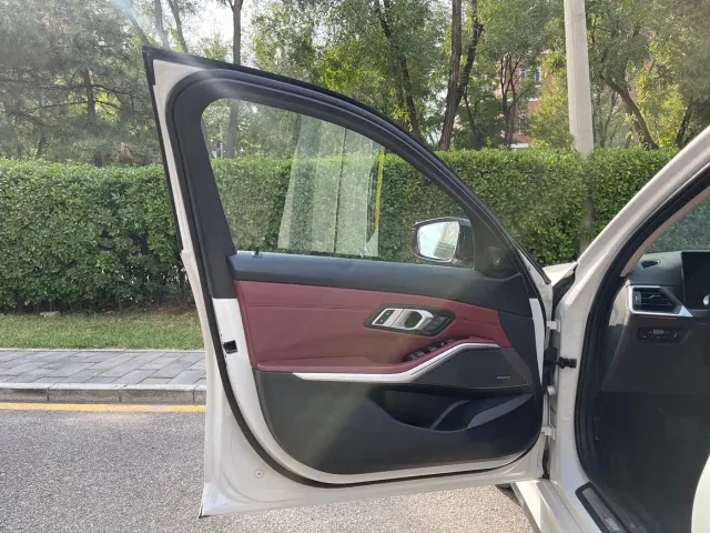 BMW i3 — Фото автомобиля 14