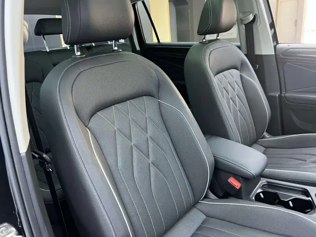 Volkswagen Tiguan L — Фото автомобиля 10