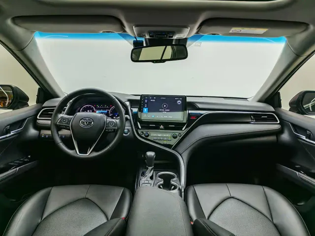 Toyota Camry — Фото автомобиля 19