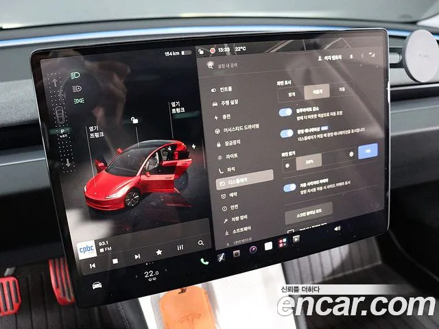 Tesla Model 3 — Фото автомобиля 7