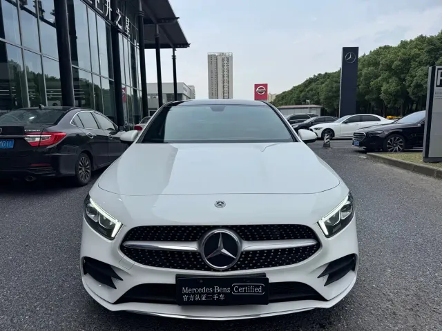 Mercedes-Benz Mercedes-Benz A-Class 2022 A 200 L Sport Sedan Style — Фото автомобиля 2