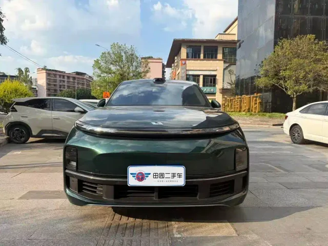 Li Auto L9 — Фото автомобиля 2