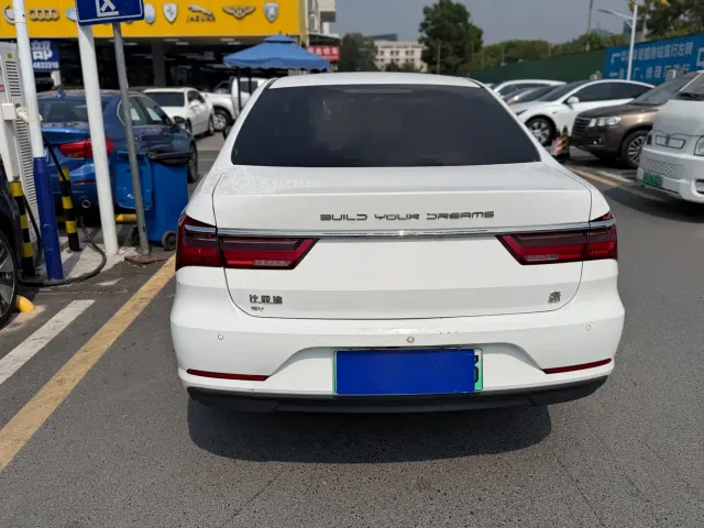 BYD Qin — Фото автомобиля 8
