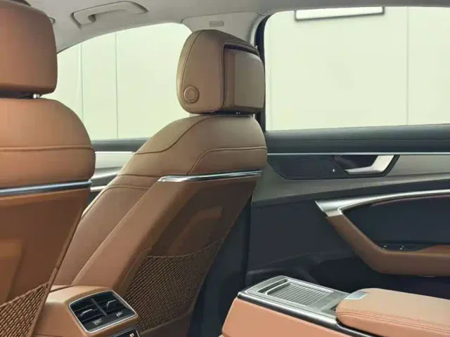 Audi A6L — Фото автомобиля 7