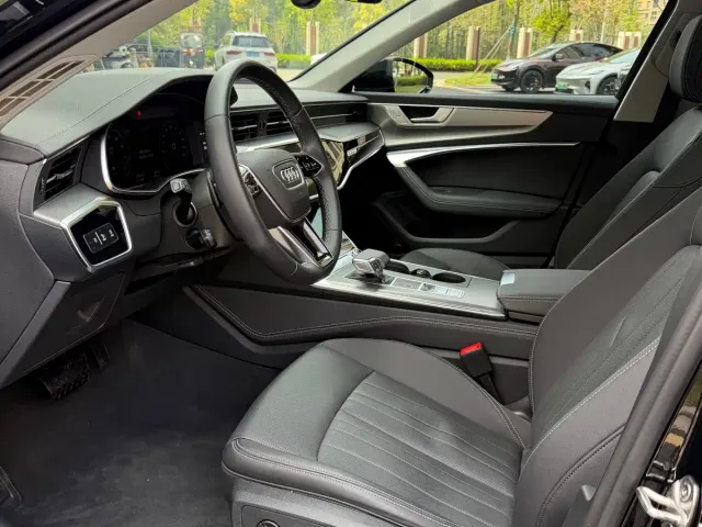 Audi A6 — Фото автомобиля 3
