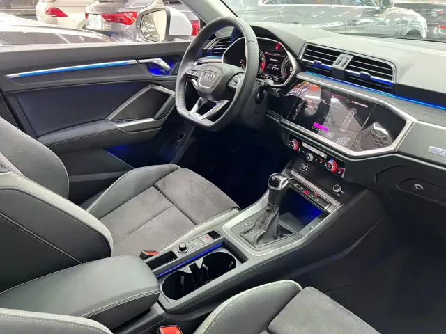 Audi Q3 — Фото автомобиля 21
