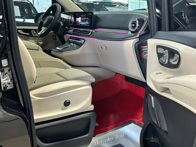 Mercedes-Benz V-Class — Фото автомобиля 5