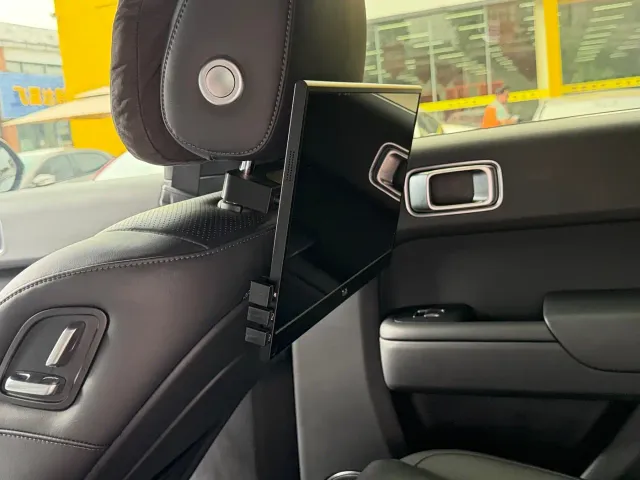 Li Auto L8 — Фото автомобиля 18