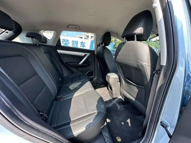 Geely Binyue — Фото автомобиля 18