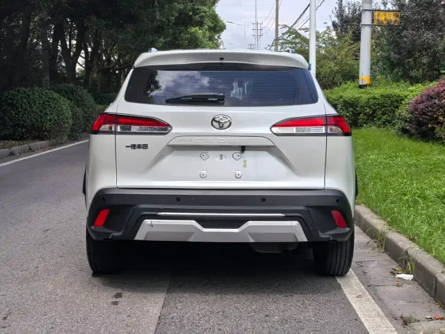 Toyota Corolla Cross — Фото автомобиля 6