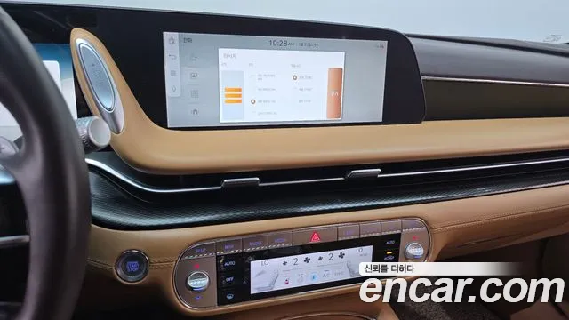Genesis G90 Бензин 3.5 турбо AWD — Фото автомобиля 16