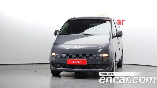 Hyundai Staria Новый Staria L3.5 Карго 3 места — Фото автомобиля 3