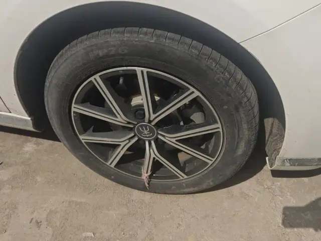 BYD Song MAX — Фото автомобиля 6
