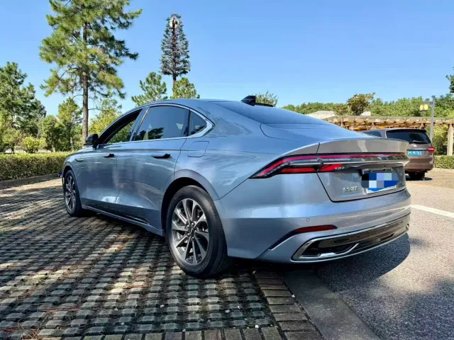 Lincoln Z — Фото автомобиля 21