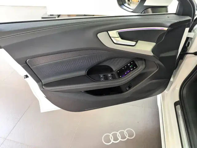 Audi A5L — Фото автомобиля 11