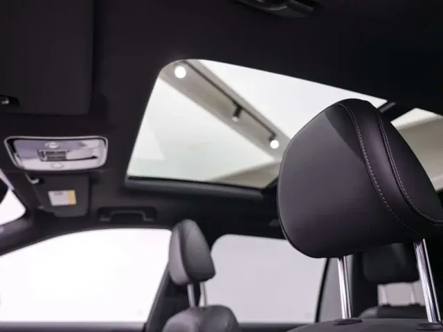 Li Auto ONE — Фото автомобиля 12