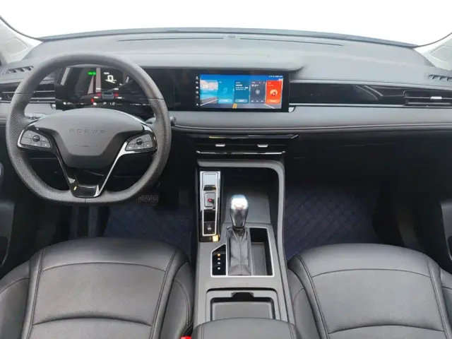 Roewe i5 — Фото автомобиля 12