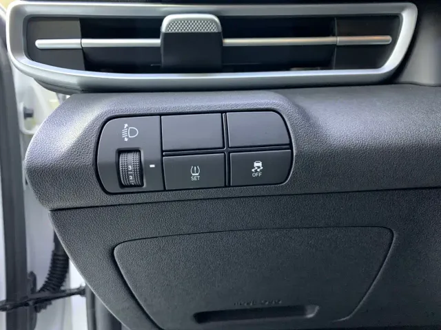 Hyundai Elantra — Фото автомобиля 5