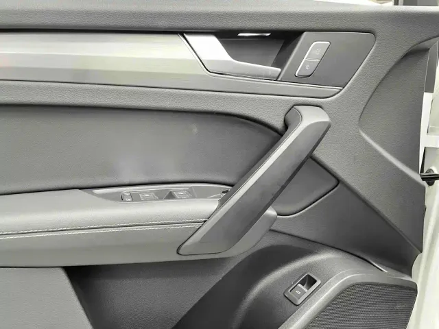 Audi Q5L — Фото автомобиля 13