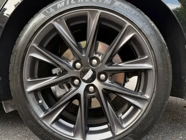 Cadillac CT5 — Фото автомобиля 10